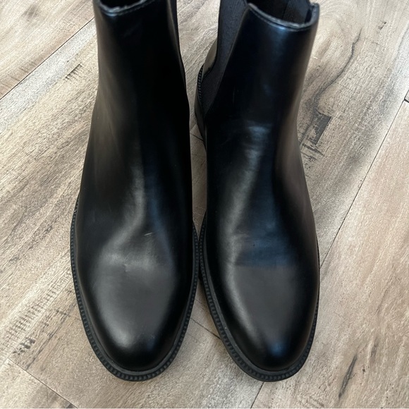 NEW ZARA BLACK LOW HEELED ANKLE BOOTS GORITG TRACK SOLE Size  40 faux leather - Picture 3 of 8